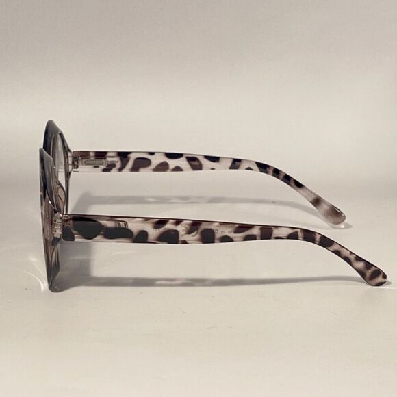 1063 Fern Oversized 2.25 Reading Glasses Readers Round Grey Black Tortoise NWT - Picture 4 of 9